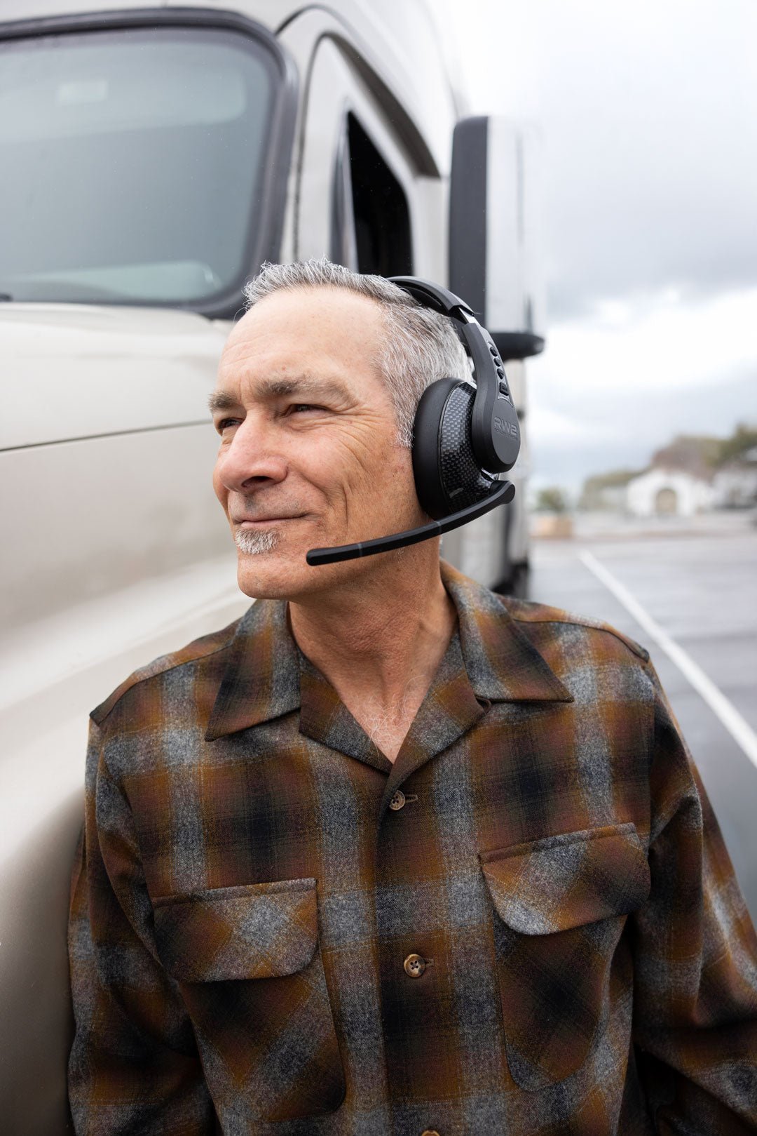 WHAT MAKES A GREAT LONG HAUL HEADSET
