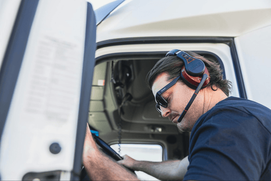 THE ULTIMATE HEADSET IS HERE - RW3